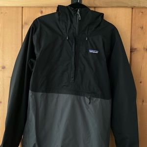 Patagonia Torrentshell pullover size S